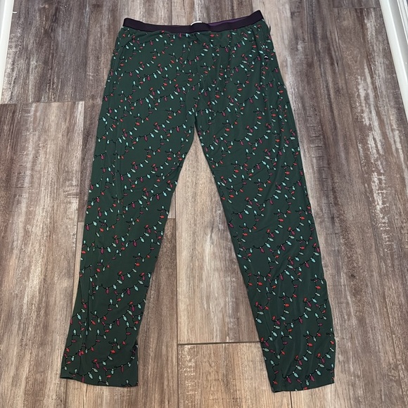 meundies lounge pants festive holiday Christmas “Light Me Up” medium bottoms - Picture 3 of 14